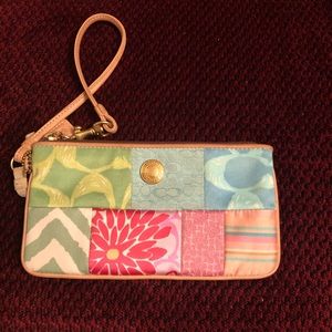 Sprint Coach Wristlet